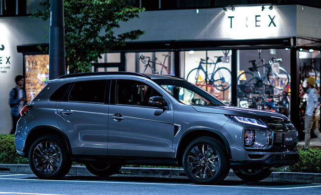 三菱 RVR ブラック 5ドア SUV ブラックをアクセントカラーに据えた三菱RVRの特別仕様車「BLACK